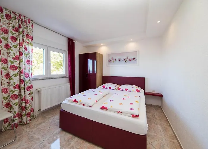 Family-friendly With Swimming Pool Dramalj, Crikvenica - 5594 Dramalj