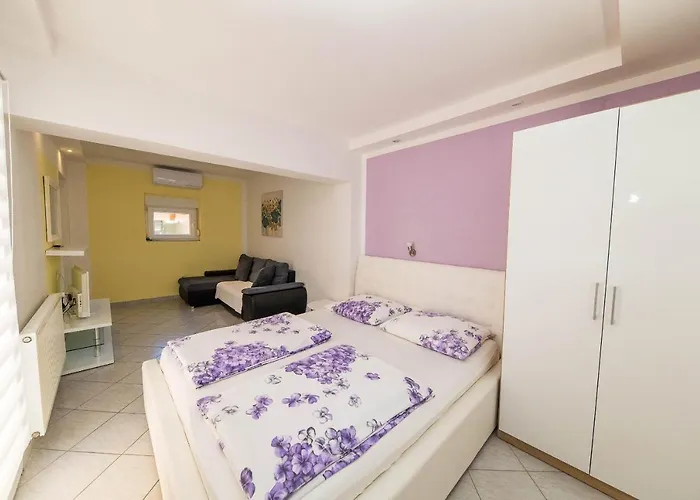 Family-friendly With Swimming Pool Dramalj, Crikvenica - 5594 *