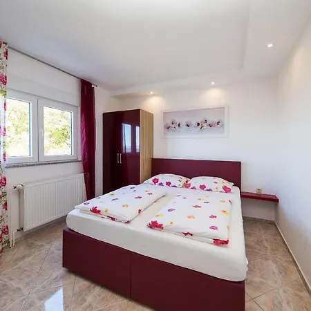 Family Friendly With A Swimming Pool Dramalj, Crikvenica - 5594 Dramalj