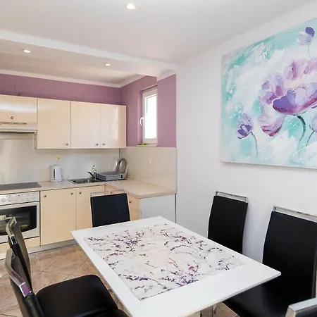 Family Friendly With A Swimming Pool Dramalj, Crikvenica - 5594 Apartment Dramalj