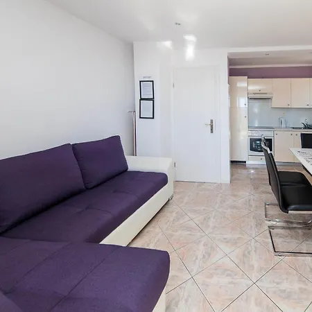 Family Friendly With A Swimming Pool Dramalj, Crikvenica - 5594