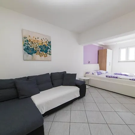 Apartment Family Friendly With A Swimming Pool Dramalj, Crikvenica - 5594
