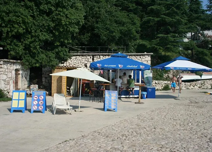 Family-friendly With Swimming Pool Dramalj, Crikvenica - 5594 德拉马利