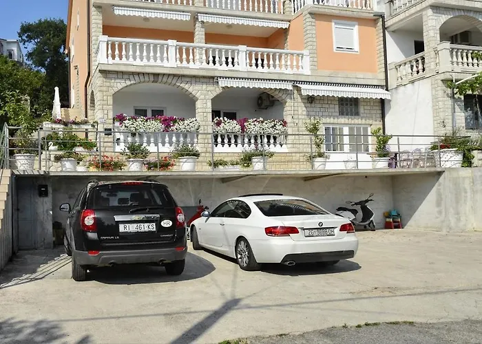 Family-friendly With Swimming Pool Dramalj, Crikvenica - 5594 德拉马利